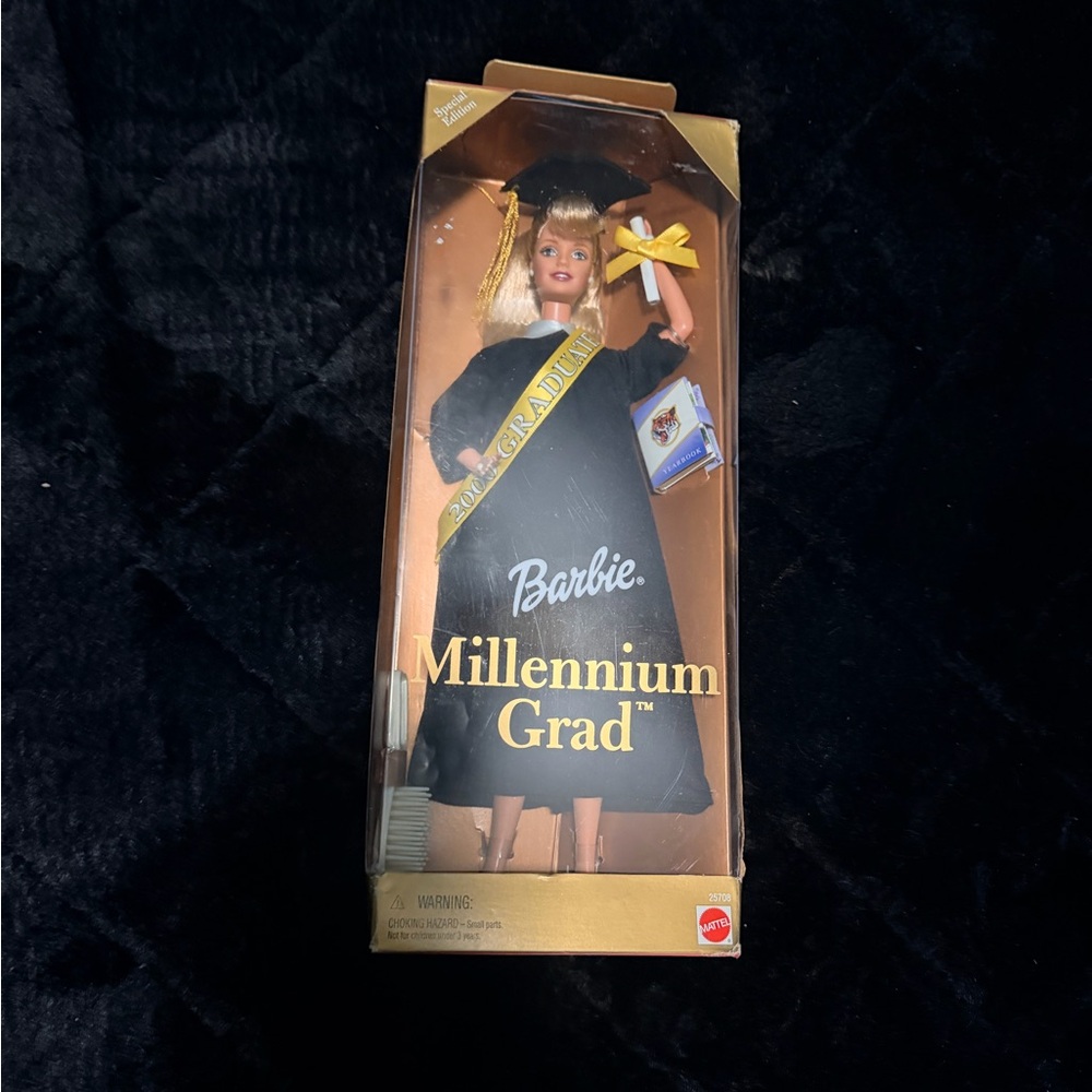 Barbie Millennium Grad Doll Box - Pink and Gold